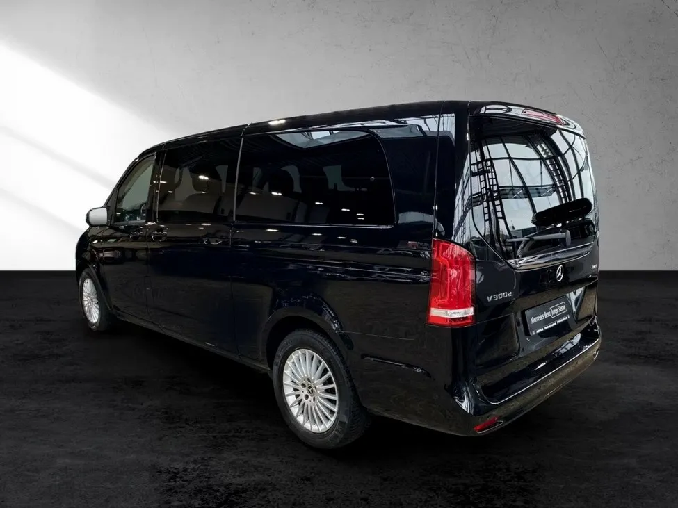 Black Mercedes-Benz V-Class, rear three-quarter, left